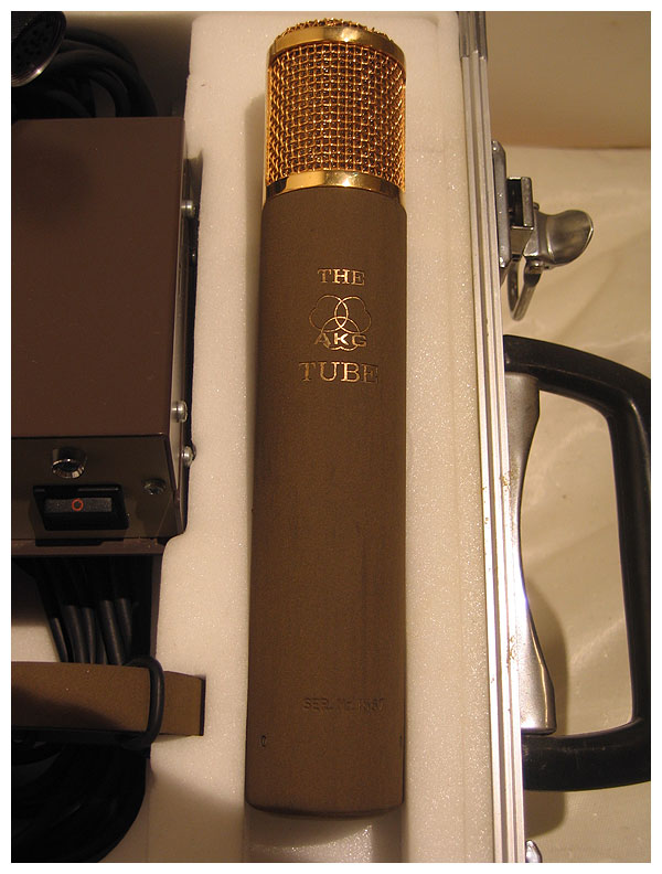 The AKG C 12