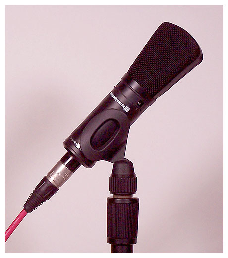 The beyerdynamic MC 834