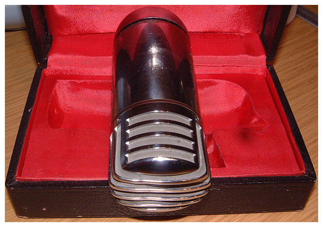 The Siemens AKG DYN 60K-ST