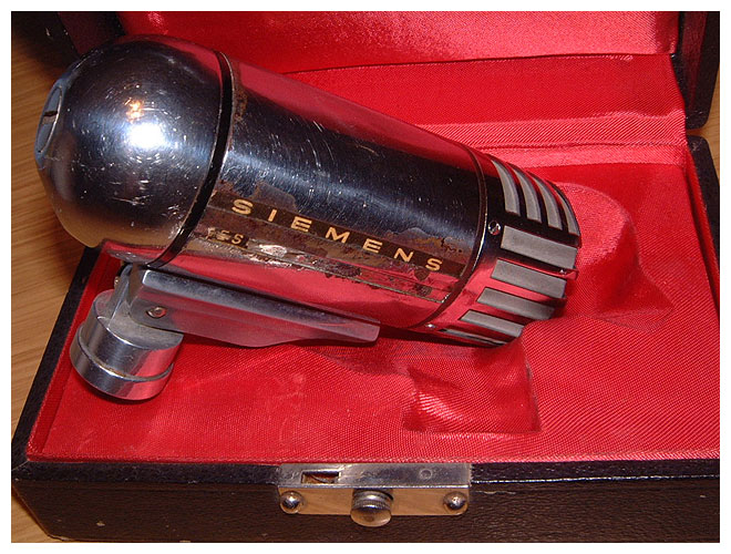 The Siemens AKG DYN 60K-ST