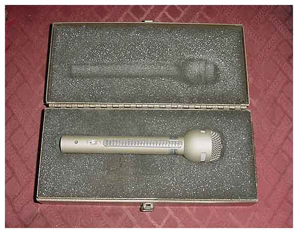 Electro-Voice RE15 in its case