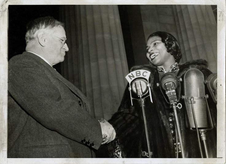 Harold Ickes, Marian Anderson